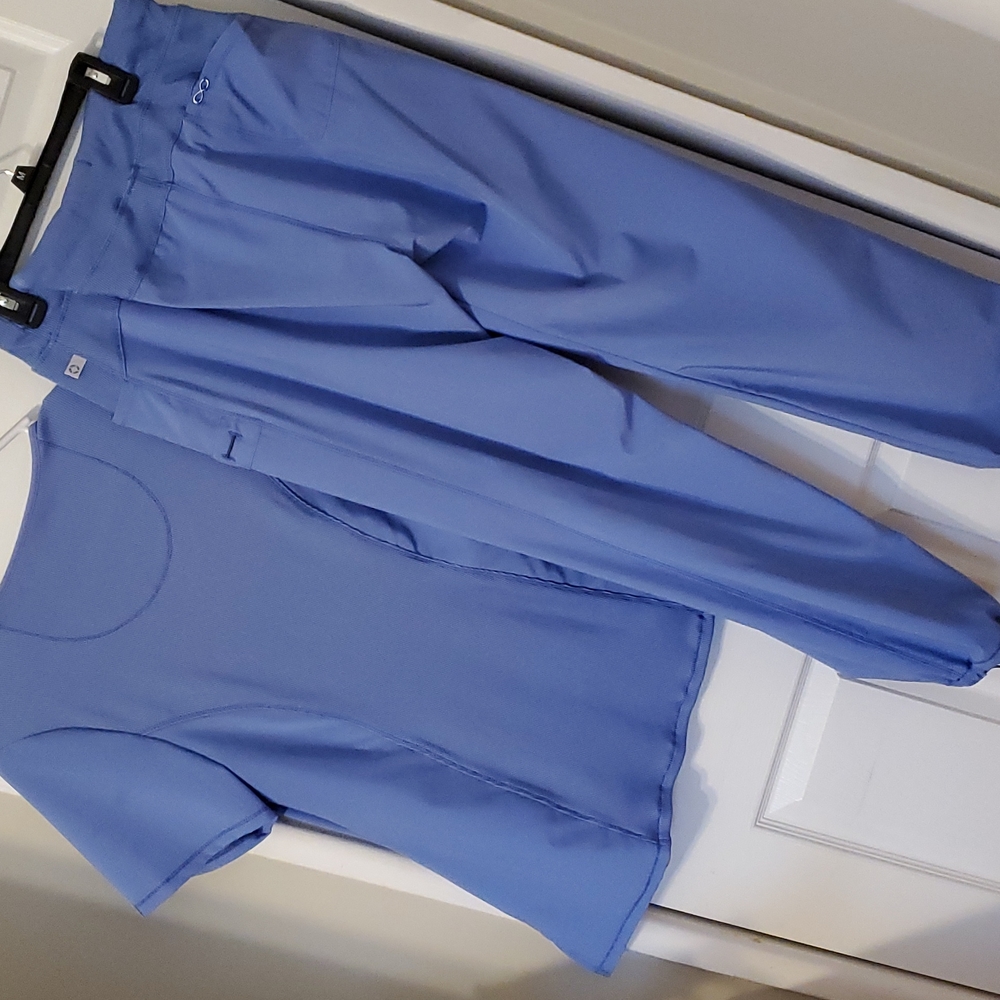 Cherokee Infinity Scrub Set, New - image 4